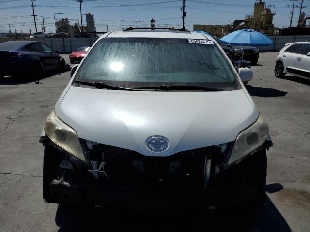 2016 TOYOTA SIENNA XLE 5TDDK3DC2GS141693