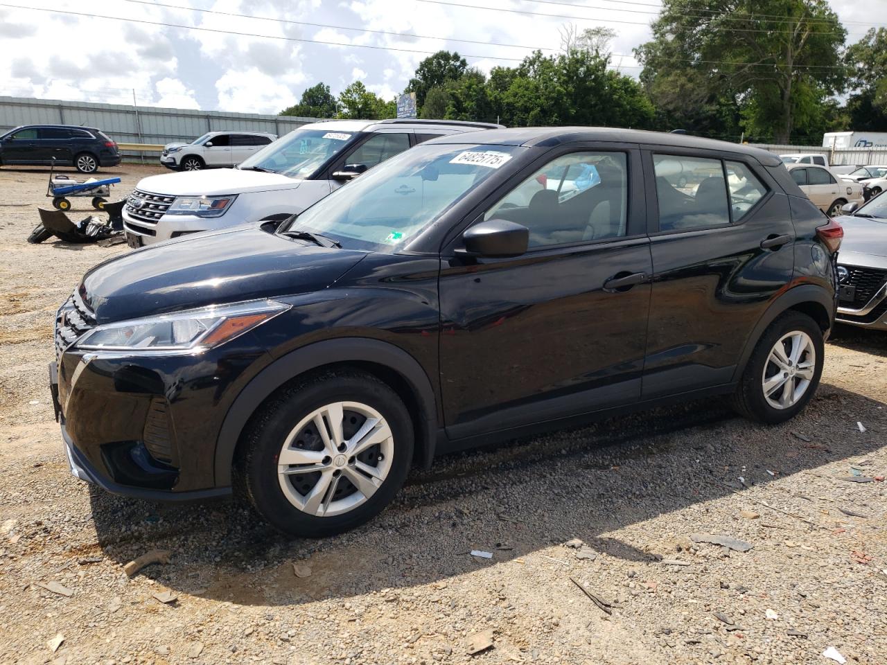 NISSAN KICKS S