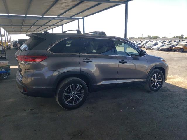 2019 TOYOTA HIGHLANDER - 5TDKZRFH1KS555300