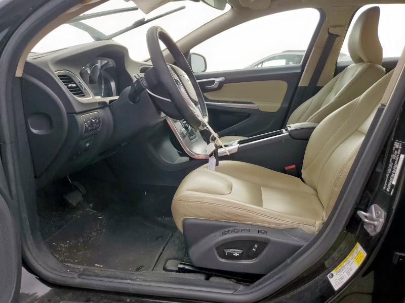 2017 VOLVO V60 T5 PRE - YV140MEK8H1330603