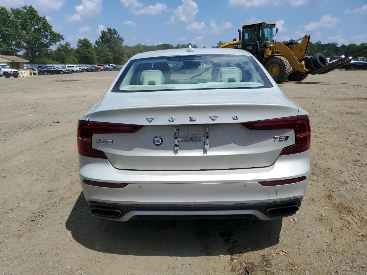 VOLVO S60 T5 MOMENTUM