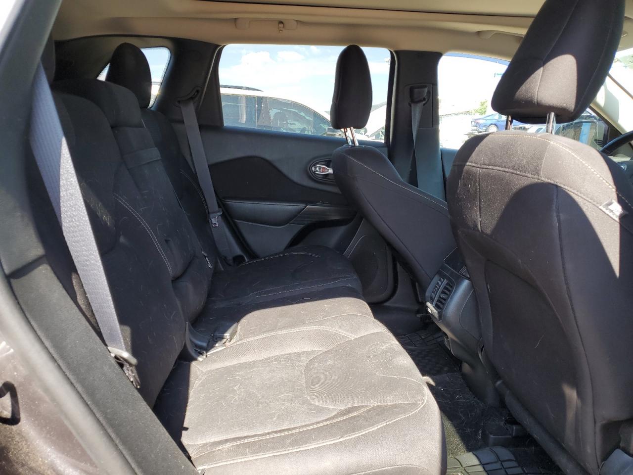 JEEP GRAND CHEROKEE LATITUDE