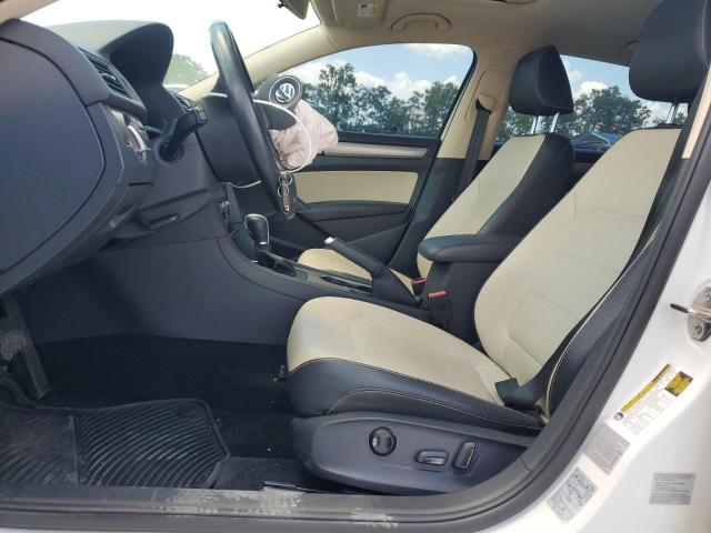 2015 VOLKSWAGEN PASSAT SE 1VWBV7A32FC058465