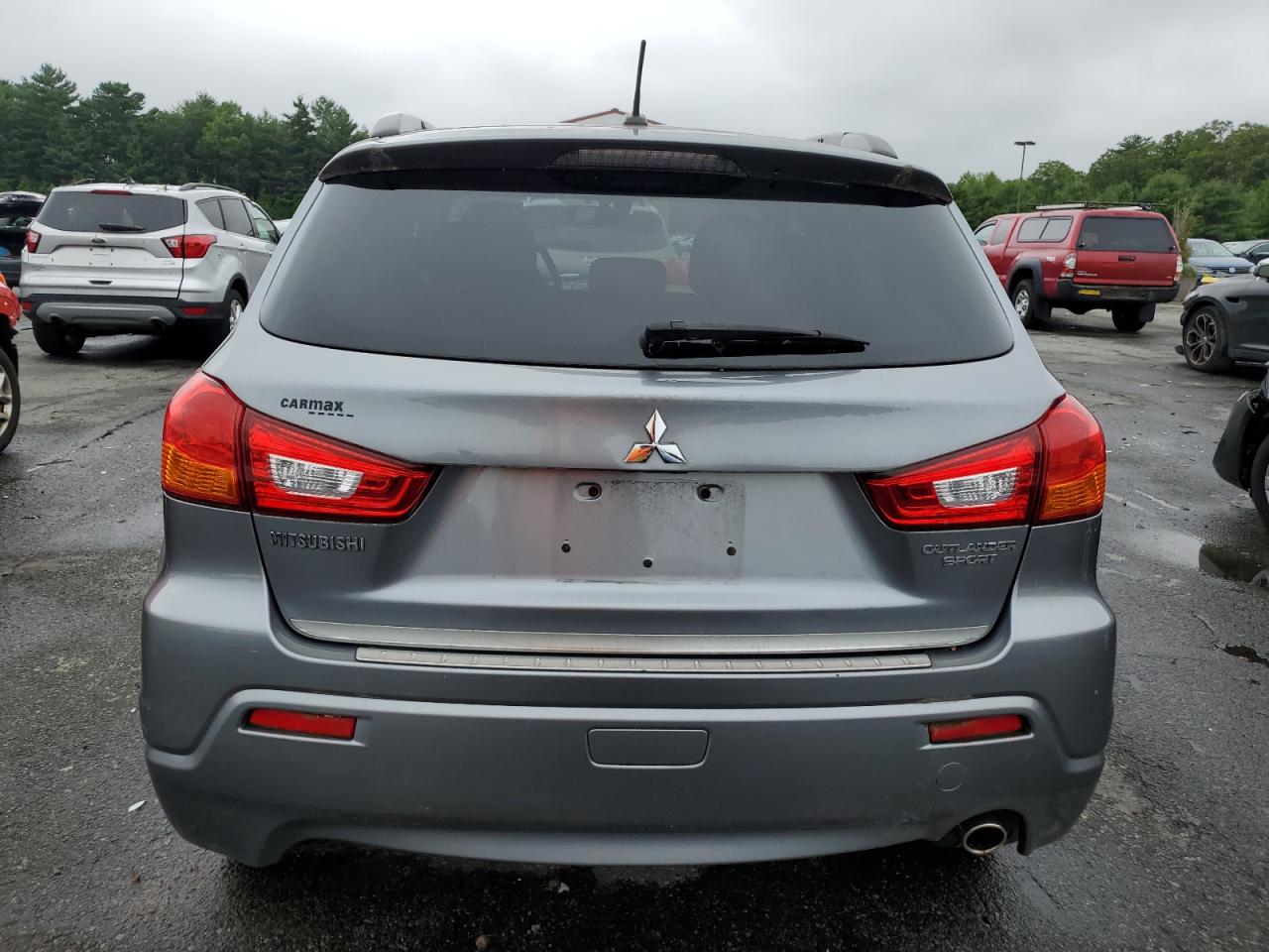 MITSUBISHI OUTLANDER SE