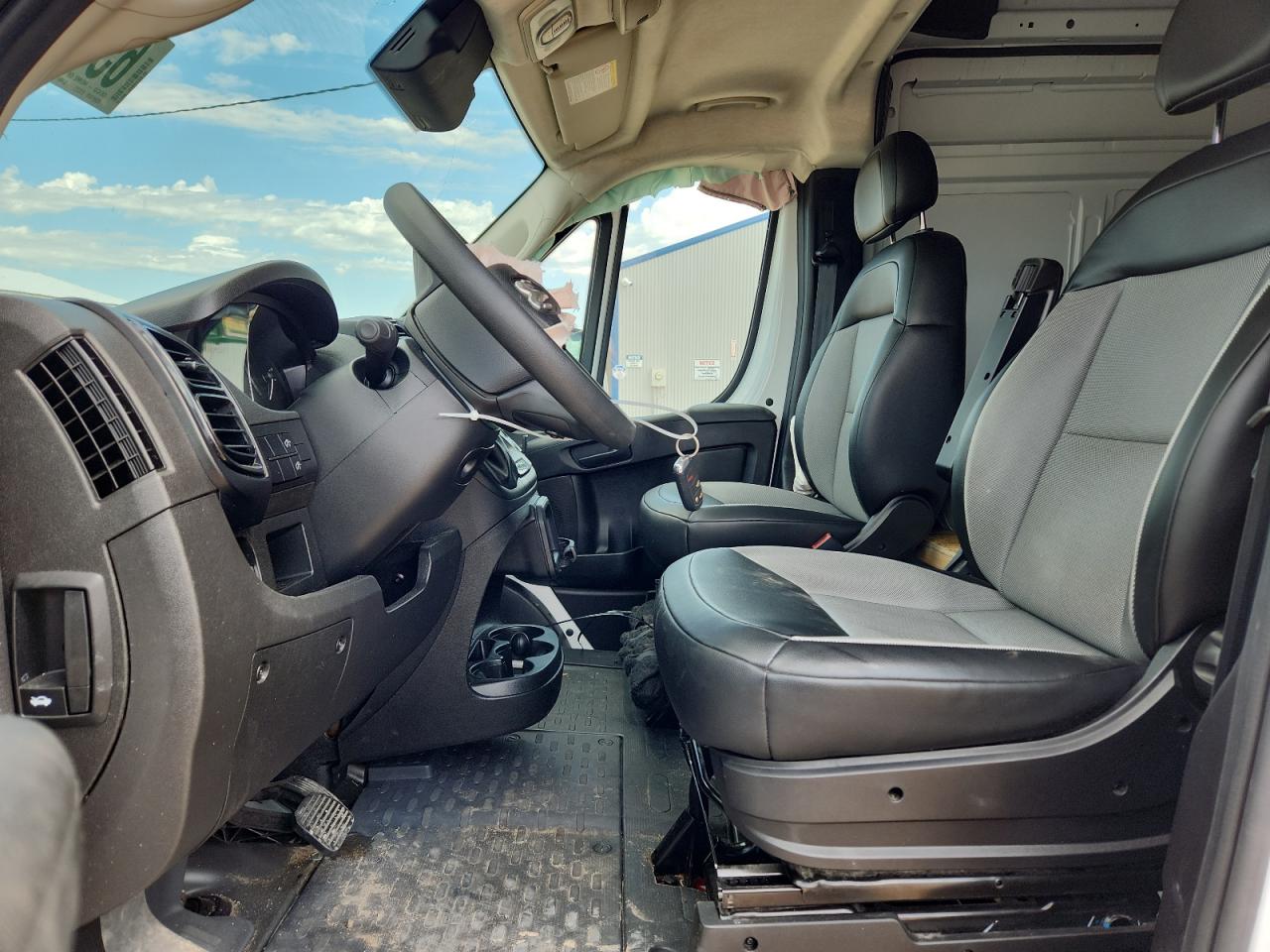 RAM PROMASTER 2500 HIGH