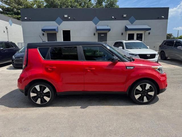 2018 KIA SOUL + KNDJP3A58J7563852