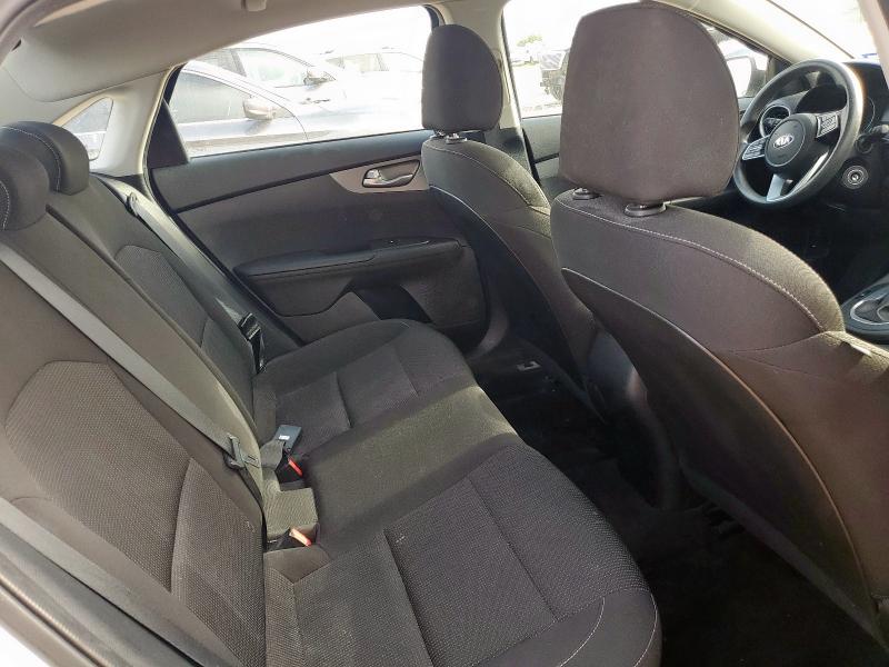 2021 KIA FORTE FE - 3KPF24AD8ME337428