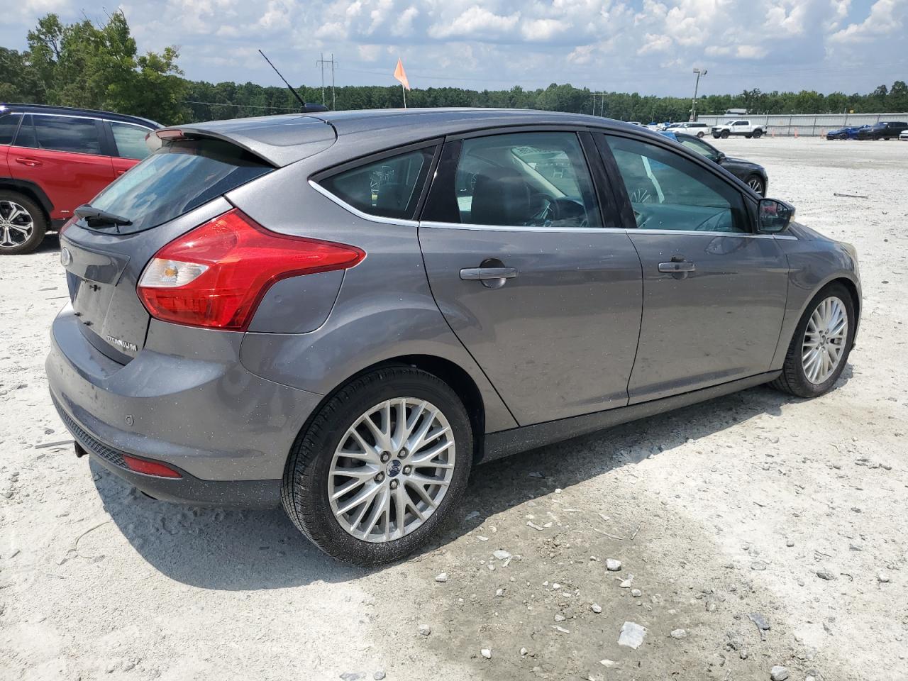 FORD FOCUS TITANIUM