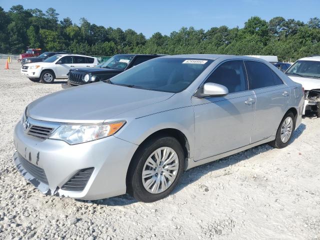TOYOTA CAMRY BASE