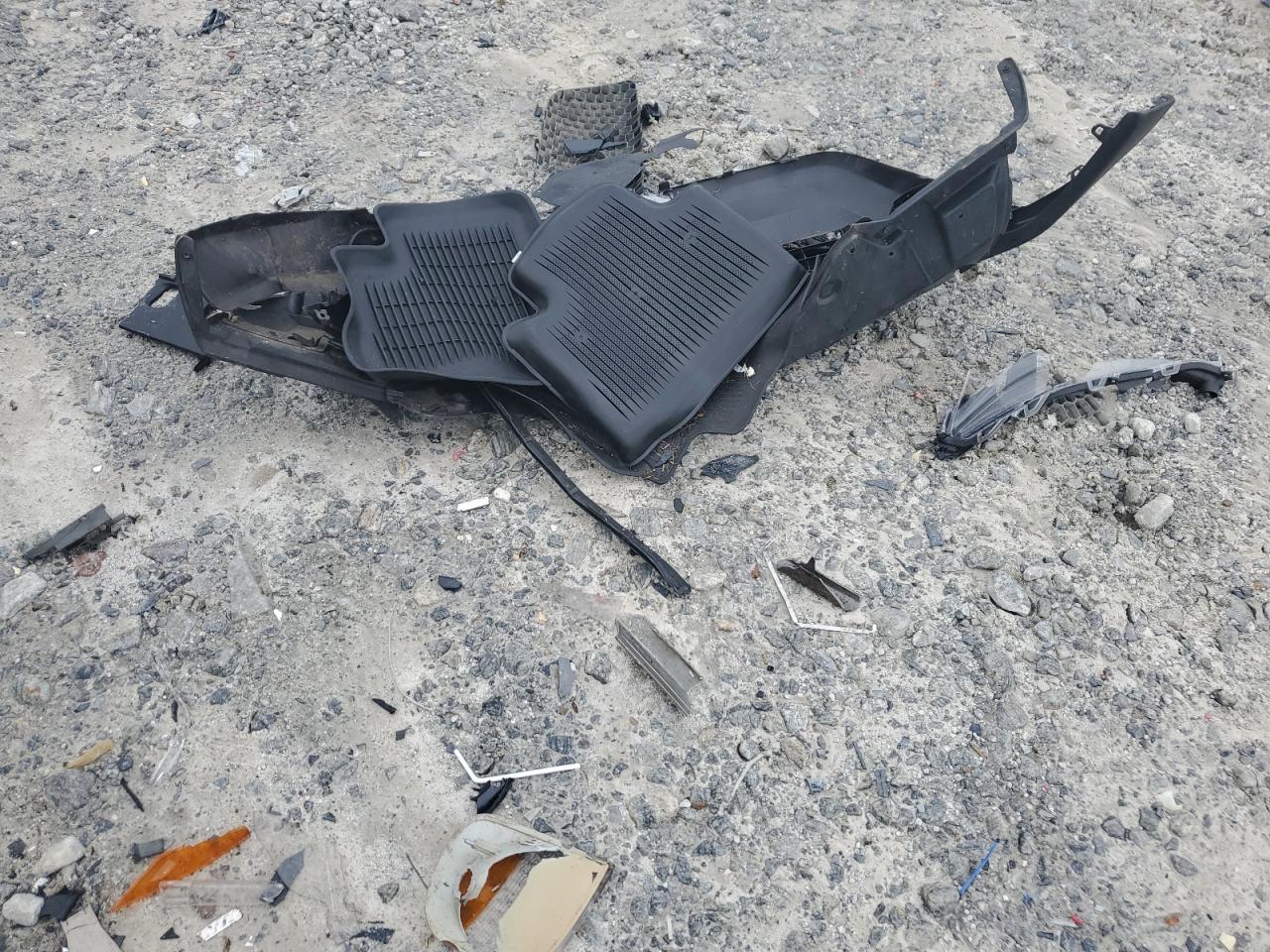 TOYOTA RAV4 XLE PREMIUM