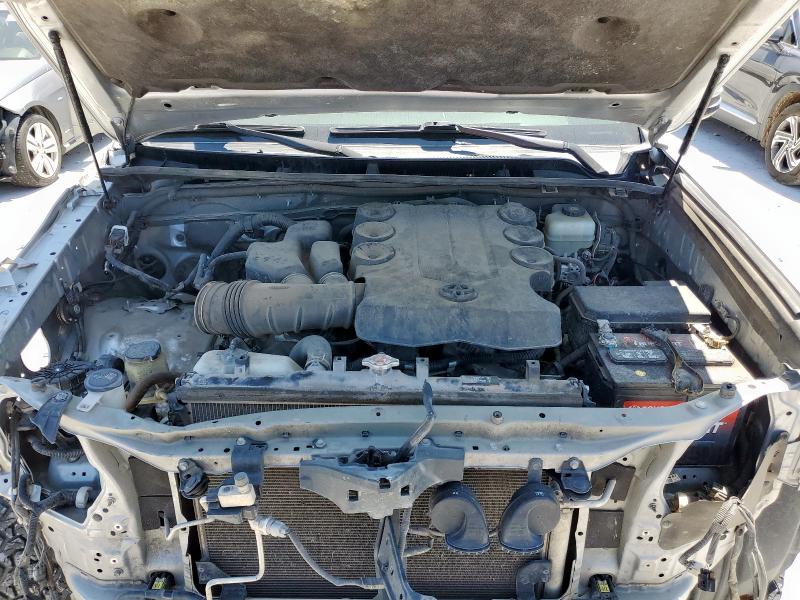 2019 TOYOTA 4RUNNER SR JTEBU5JR9K5734791
