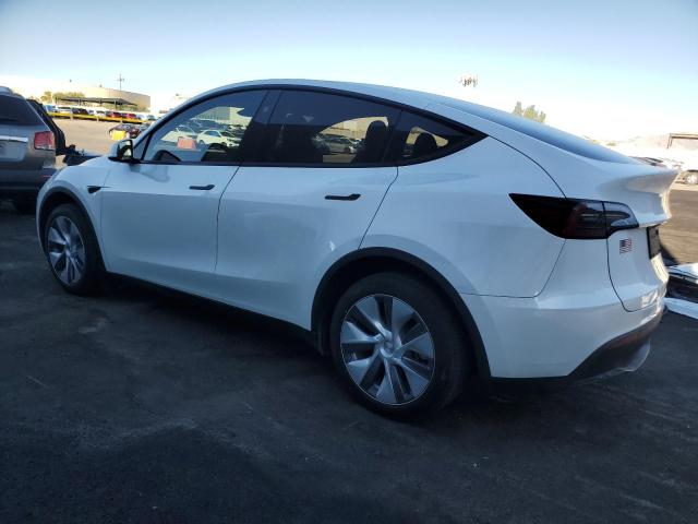 2024 TESLA MODEL Y 7SAYGDEEXRA268675