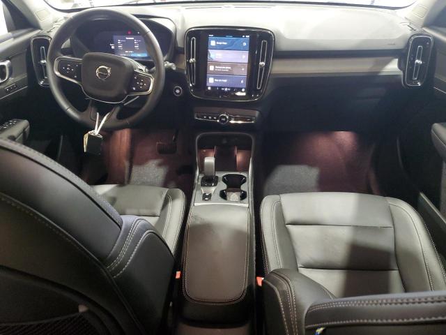 2025 VOLVO XC40 CORE YV4L12UJ4S2550704