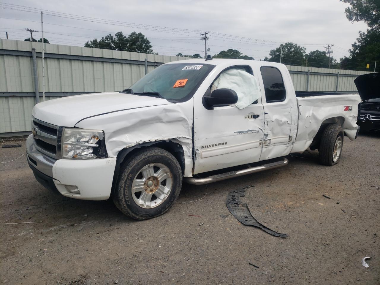CHEVROLET SILVERADO K1500 LT