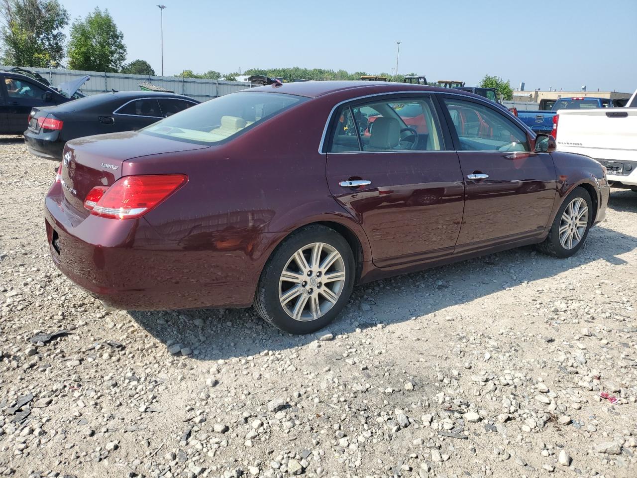 TOYOTA AVALON XL