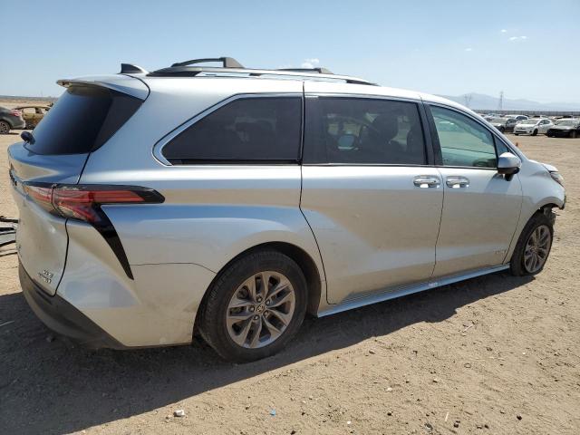 2021 TOYOTA SIENNA XLE 5TDYRKEC9MS066413