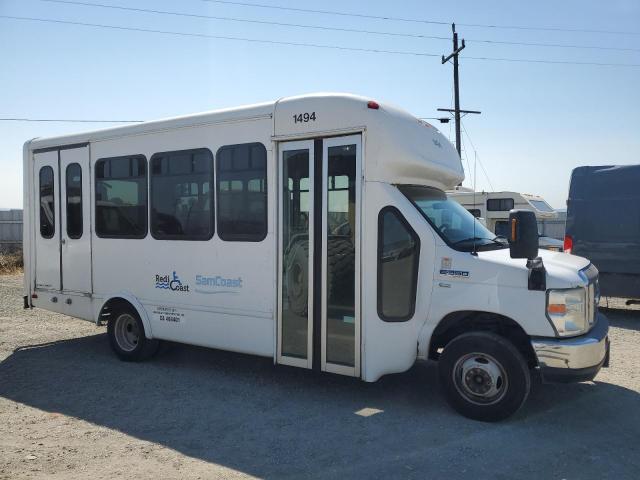 FORD ECONOLINE 2012 white cutaway gas 1FDEE3FL3CDA96094 photo #1