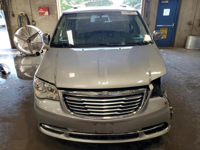 2016 CHRYSLER TOWN & COU 2C4RC1CG4GR189569
