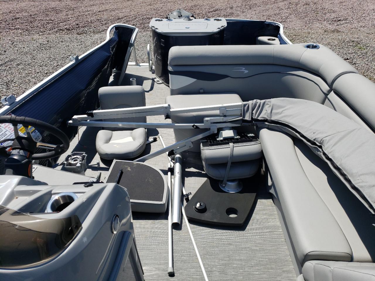 Lot #3237067978 2023 BENNINGTON MARINE PONTOON