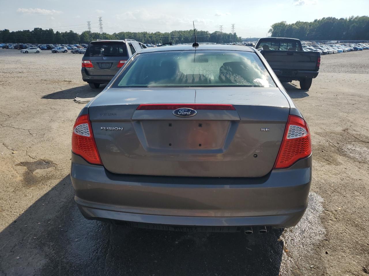 FORD FUSION SE