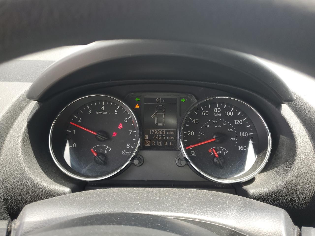 Nissan Rogue s 2012