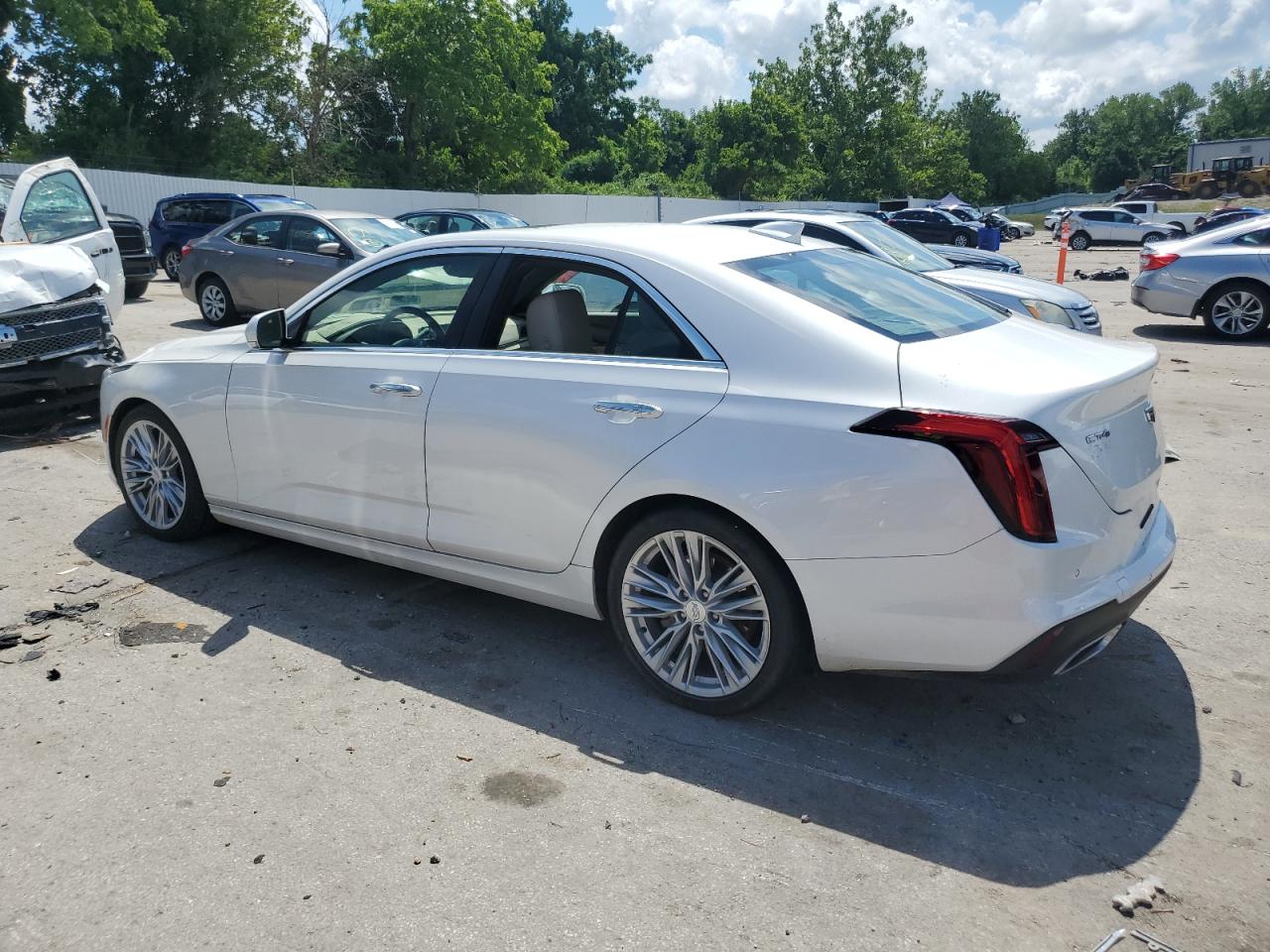 CADILLAC CT4 PREMIUM LUXURY
