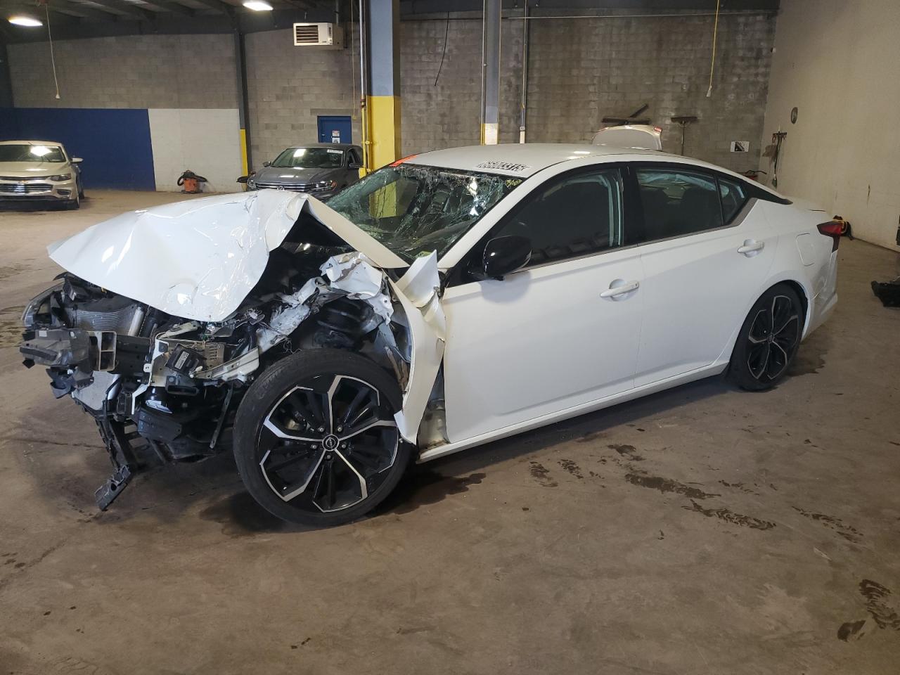 NISSAN ALTIMA SR