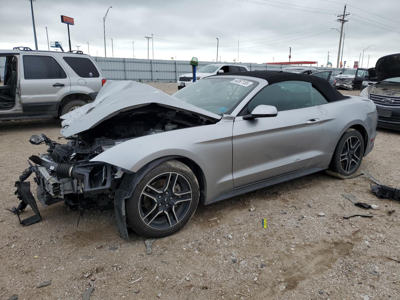 FORD MUSTANG