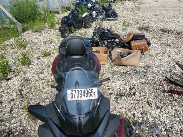 2024 CAN-AM SPYDER ROA 2BXNBDD21RV002000