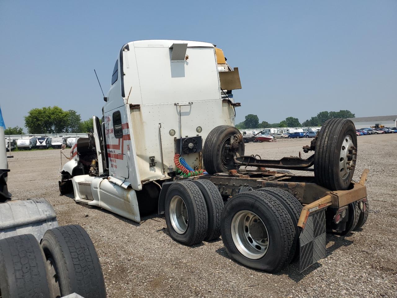 Lot #3240987186 2011 PETERBILT 387