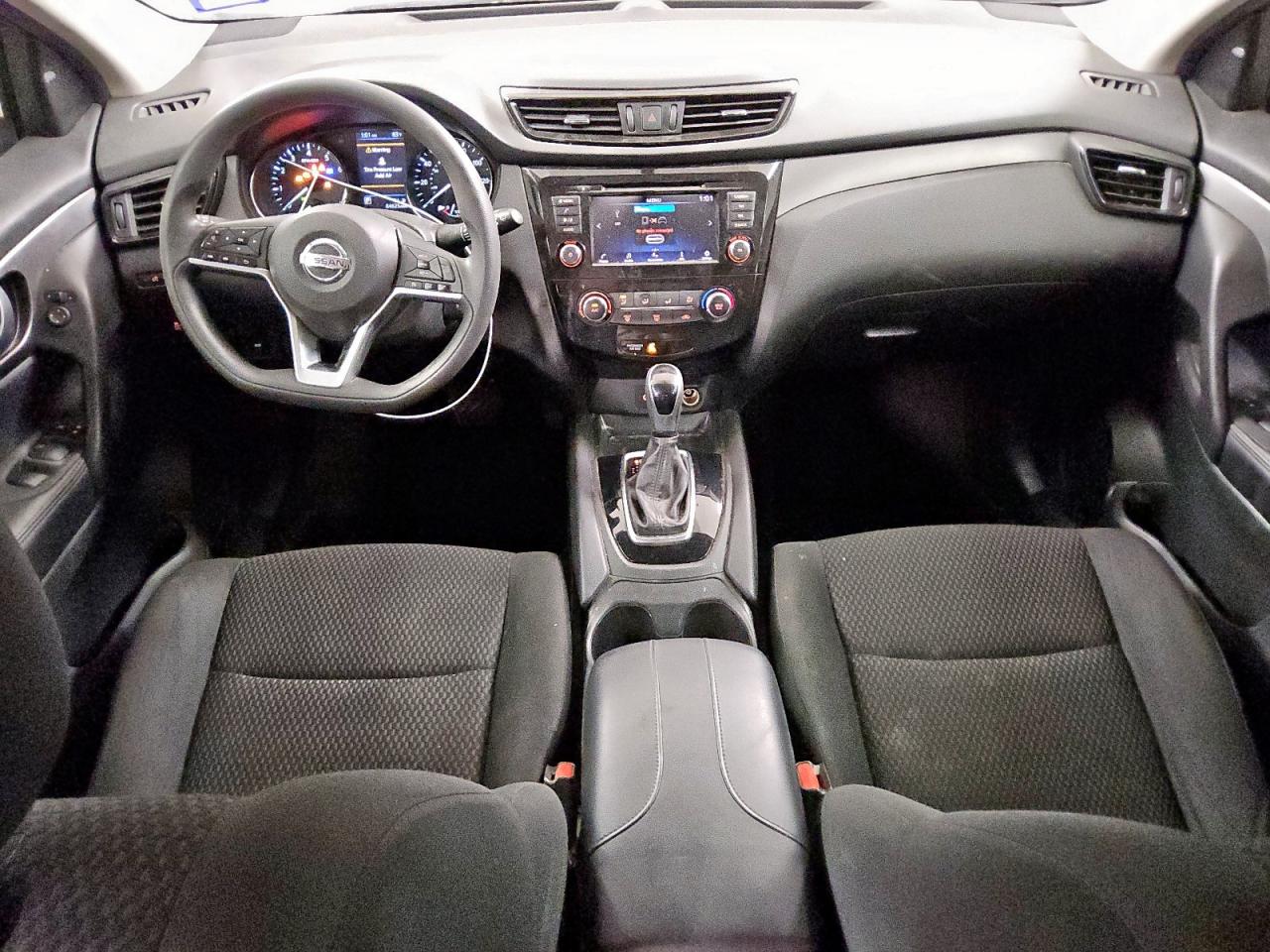 NISSAN ROGUE SPORT S