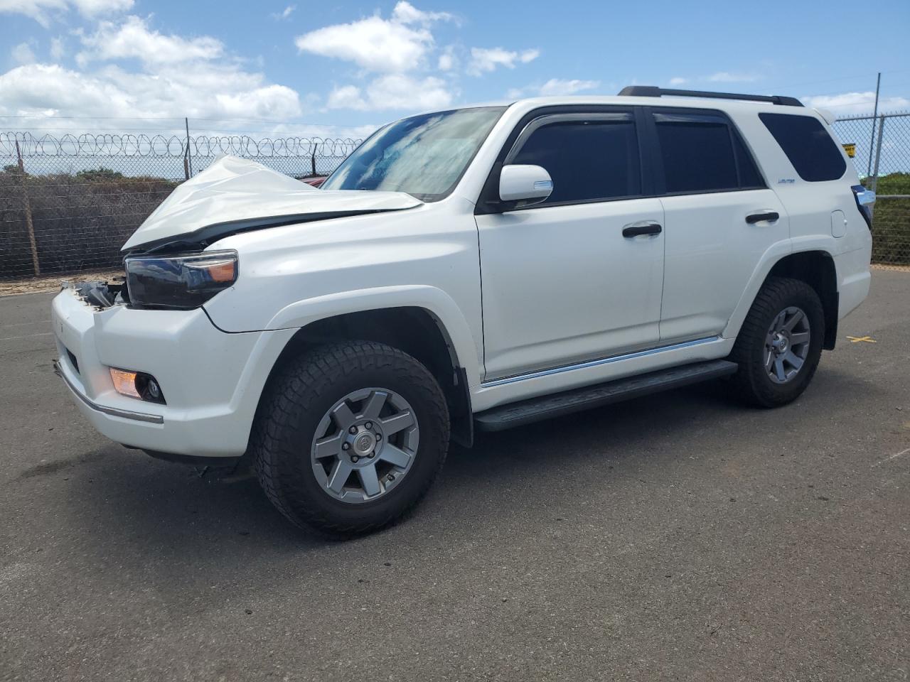 TOYOTA 4RUNNER SR5