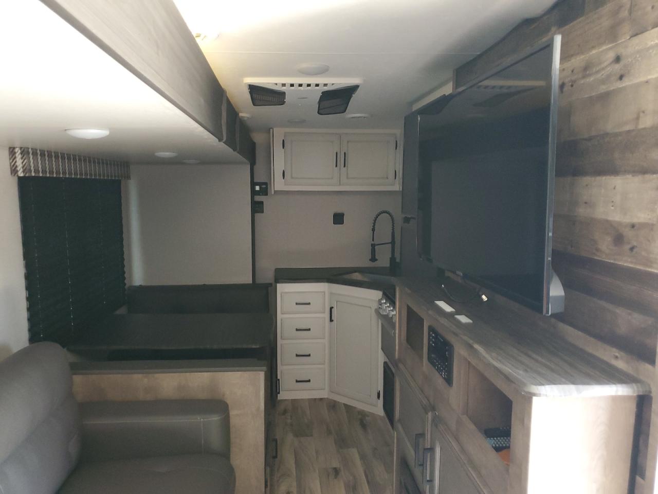 Lot #3264465425 2021 TRLR STRATUS VENTURE