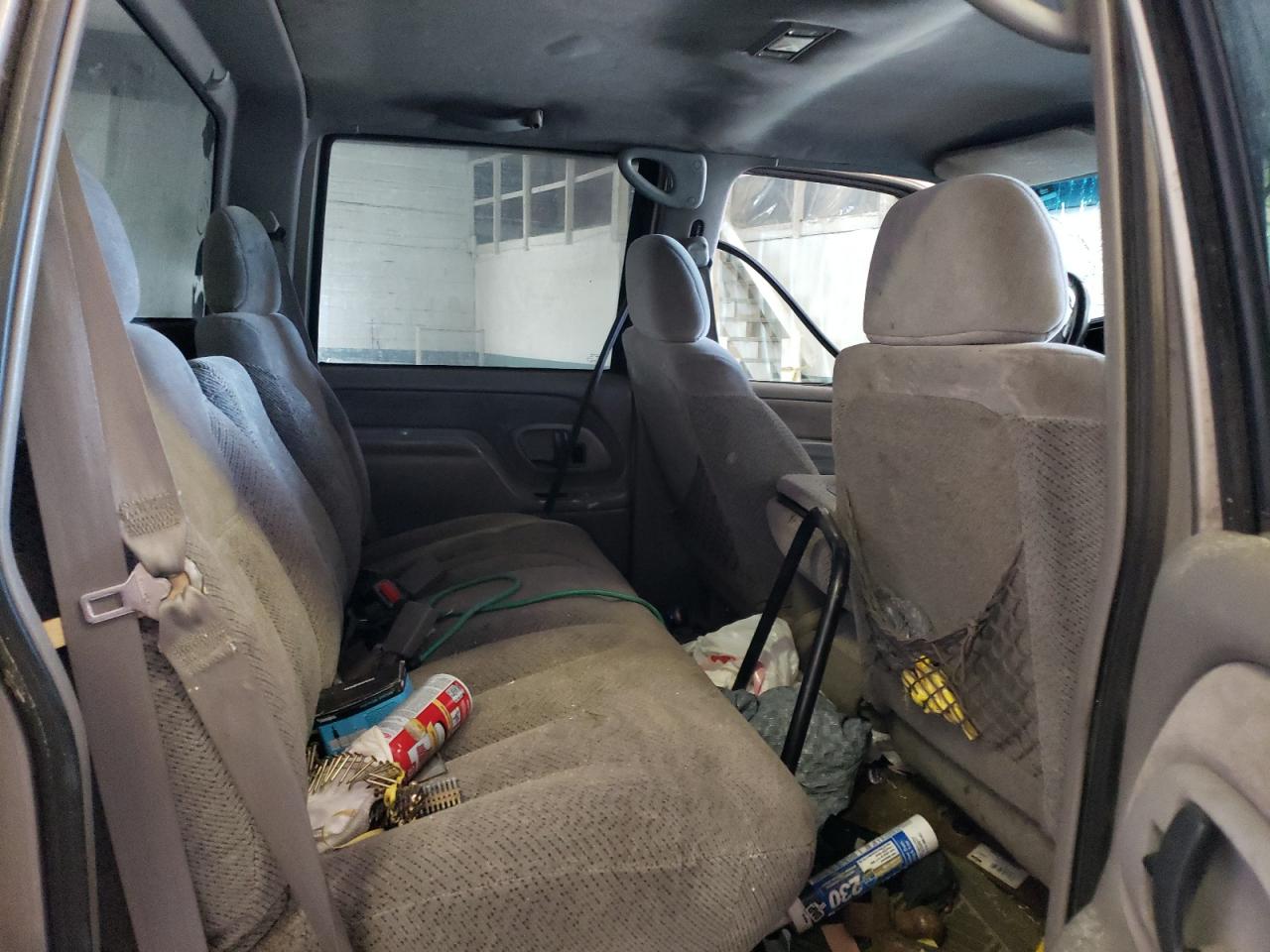 Lot #3305375308 2000 CHEVROLET C/K 2500 S