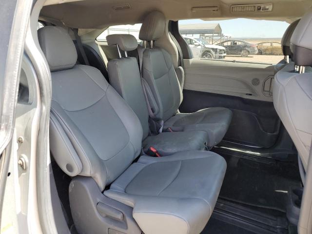 2021 TOYOTA SIENNA XLE 5TDYRKEC9MS066413