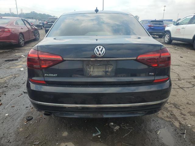 2017 VOLKSWAGEN PASSAT R-L 1VWDT7A37HC029173