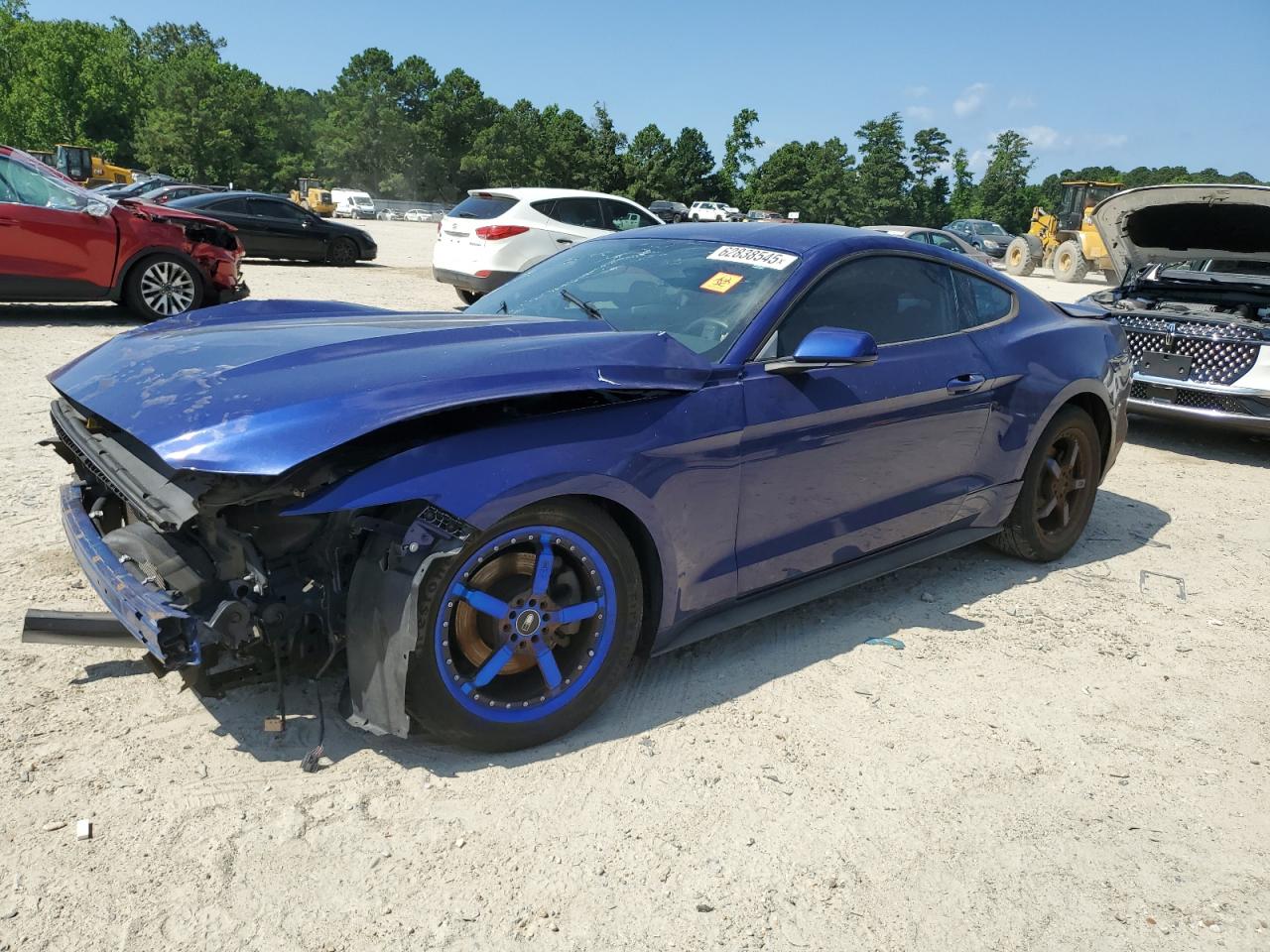 FORD MUSTANG