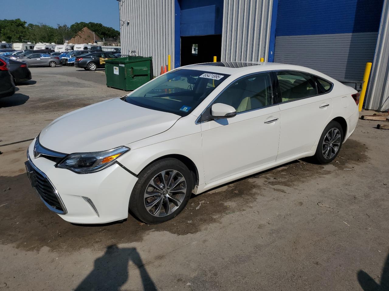 TOYOTA AVALON XLE