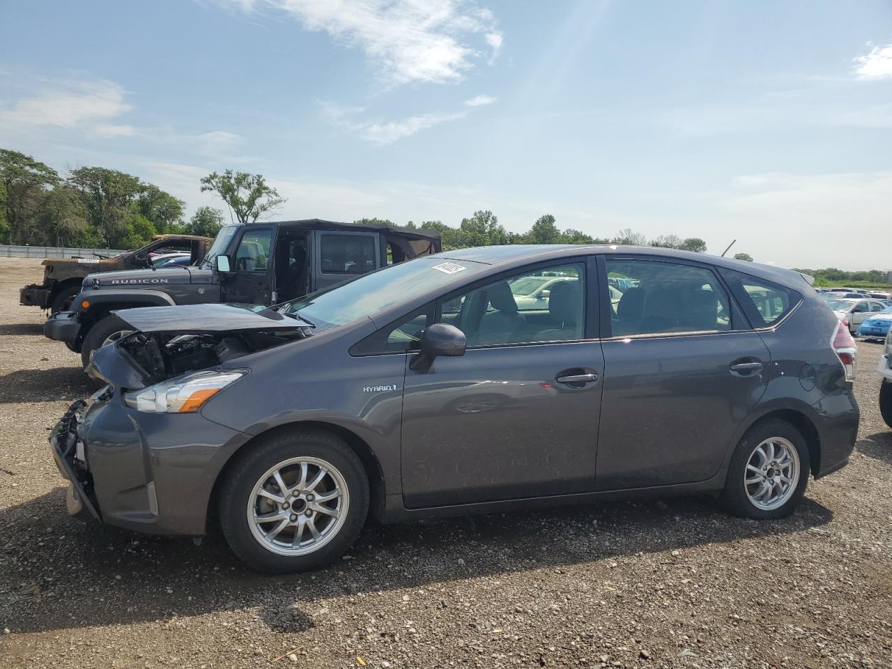 TOYOTA PRIUS V