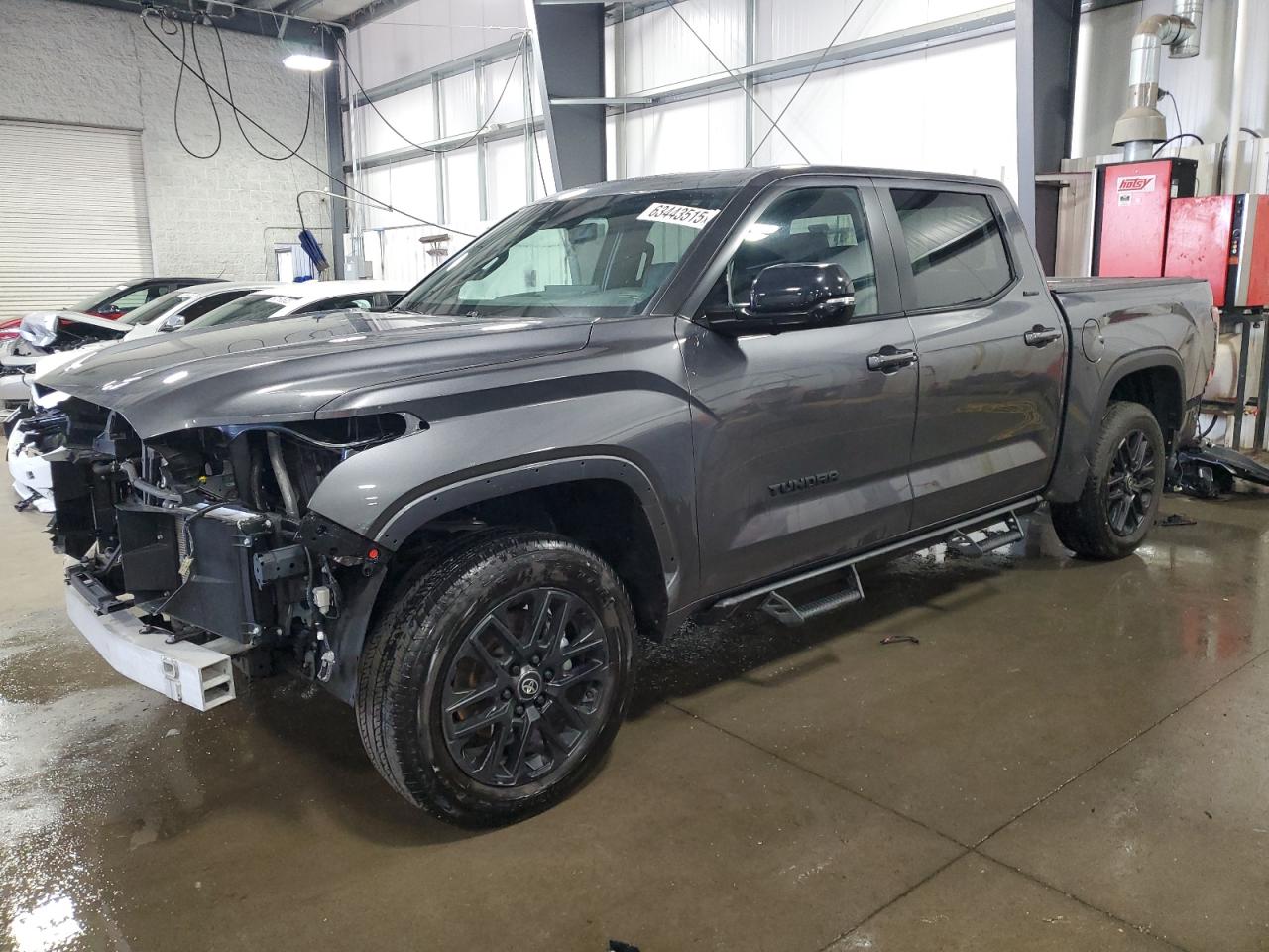 TOYOTA TUNDRA CREWMAX LIMITED