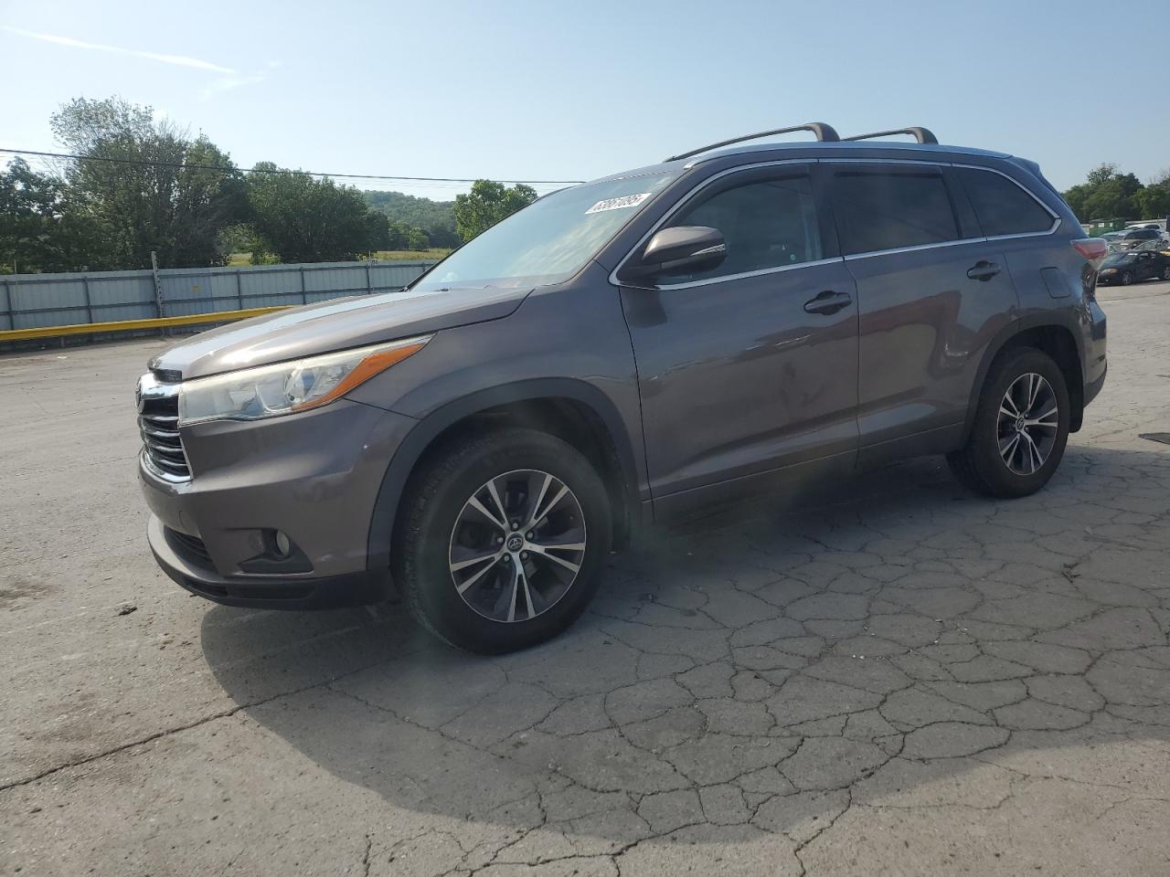 TOYOTA HIGHLANDER XLE