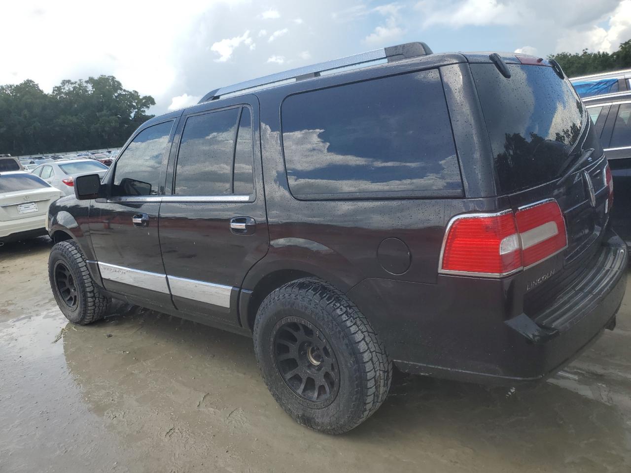 Lincoln Navigator 2011