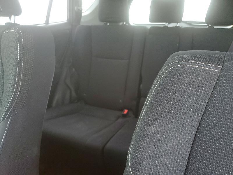 2017 TOYOTA RAV4 XLE JTMRFREV7HD211912