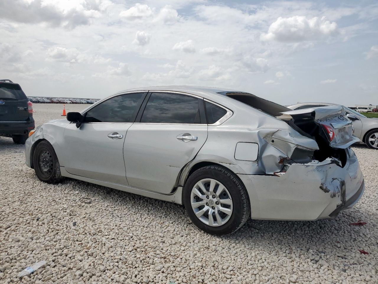 Lot #3302772406 2017 NISSAN ALTIMA 2.5