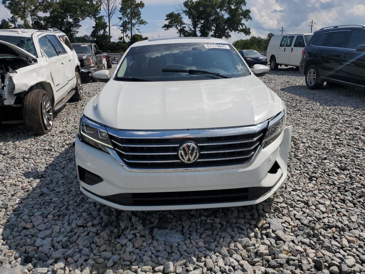 VOLKSWAGEN PASSAT SE