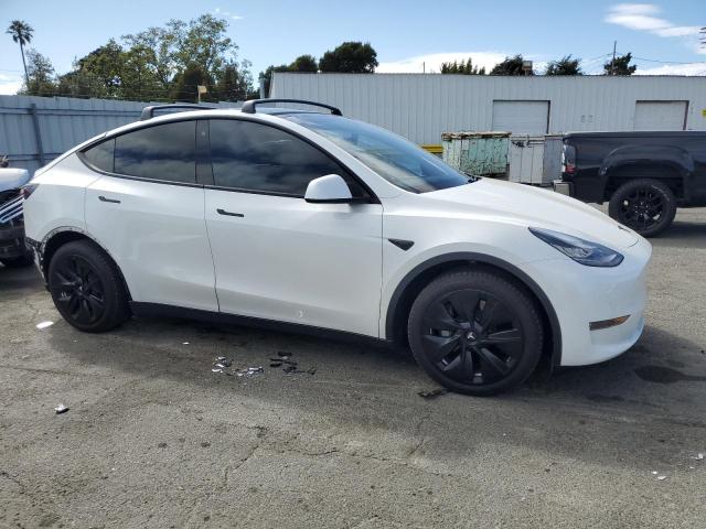 2021 TESLA MODEL Y 5YJYGDEE3MF063174