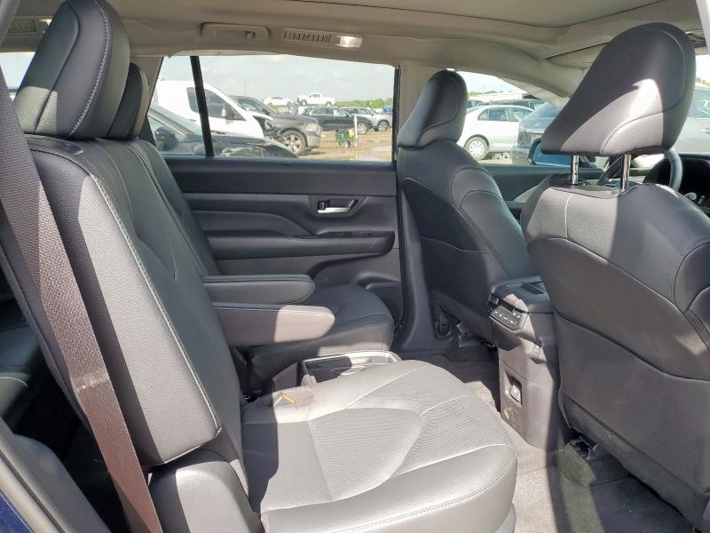 2025 TOYOTA GRAND HIGH - 5TDAAAB54SS071184