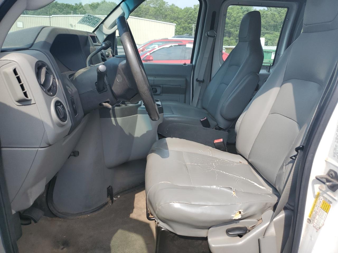 FORD ECONOLINE E150 VAN