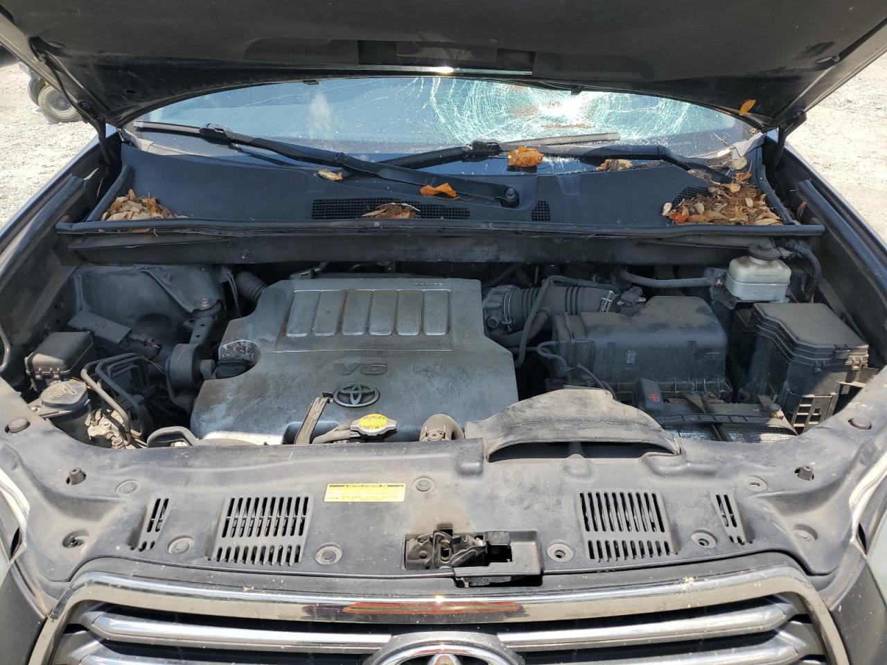 TOYOTA HIGHLANDER SPORT