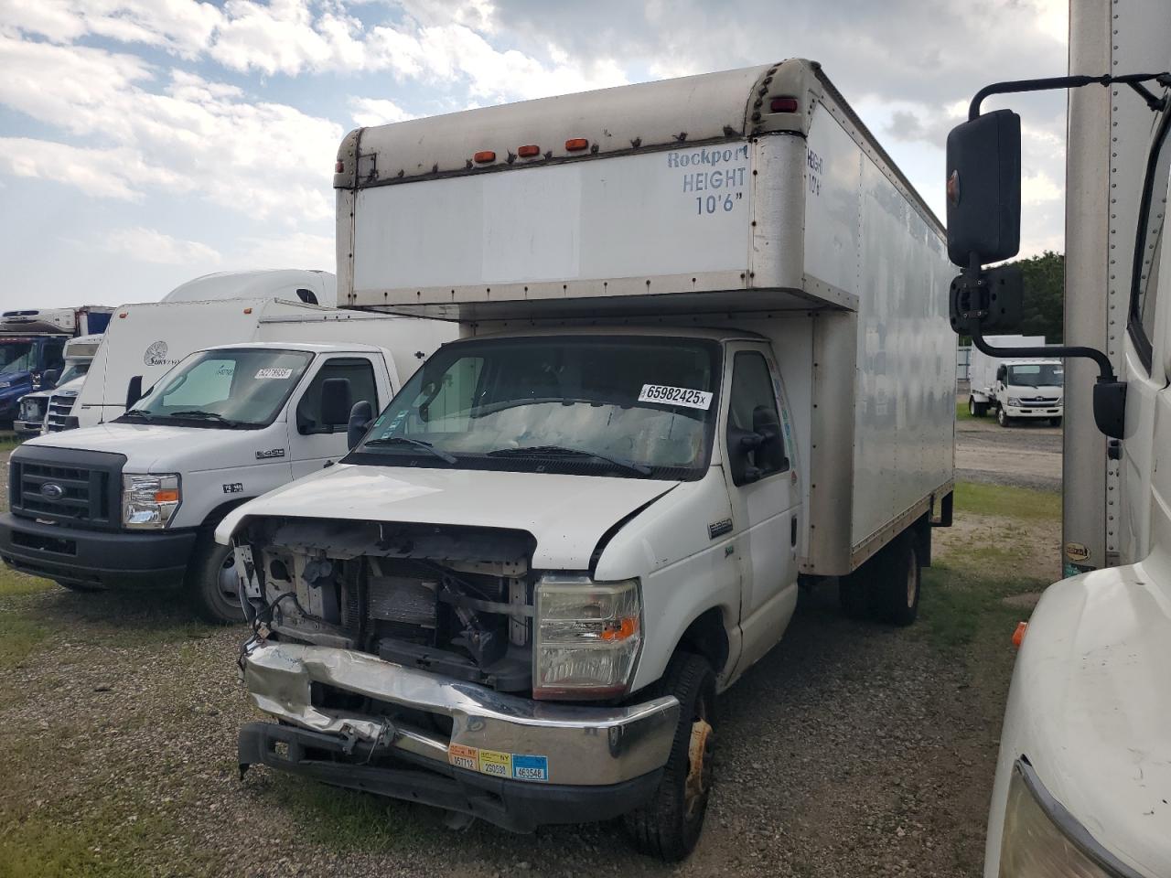 FORD ECONOLINE E350 SUPER DUTY CUTAWAY VAN